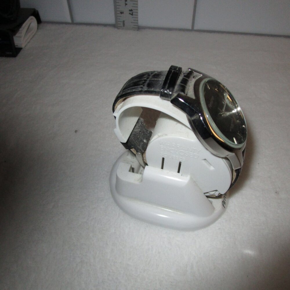Armitron Dial Watch - Picture 4 of 4